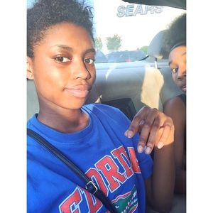 Meet your Posher, Ariana