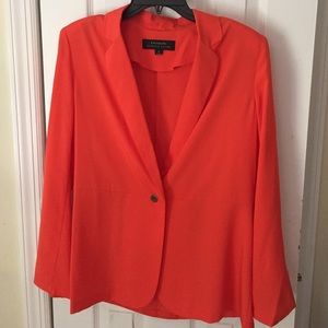 Tahari blazer