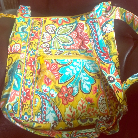 Vera Bradley Hipster- Perfect for SUMMER!