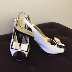 Open toed pumps