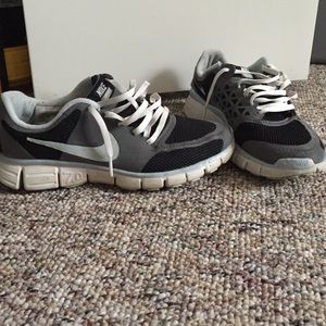 Pre loved Nike free 7.0