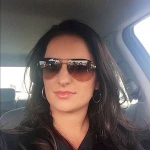 Meet your Posher, Erika