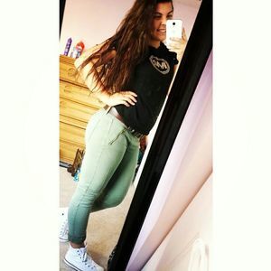 Meet your Posher, Kaylee