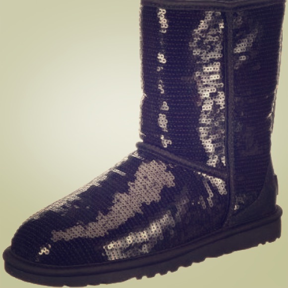 Sparkle uggs size 5 barely worn - Picture 1 of 2