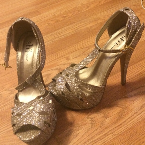 Shii heels by journeys - Picture 1 of 1