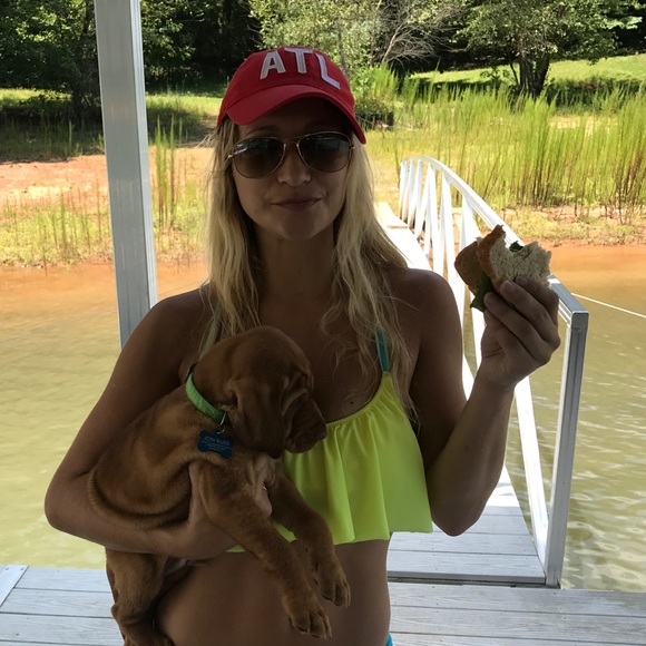 Meet your Posher, Gina - Picture 2 of 3