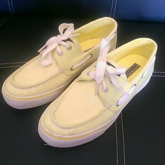 yellow sperry boat shoes sperry top sider sperry women s boat shoes yellow size 7 yellow sperry boat shoes sperry top sider sperry women s boat shoes yellow size 7