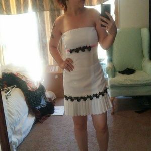 Strapless semi-formal dress.