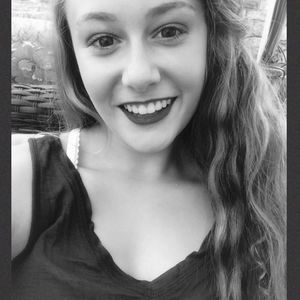 Meet your Posher, Neve