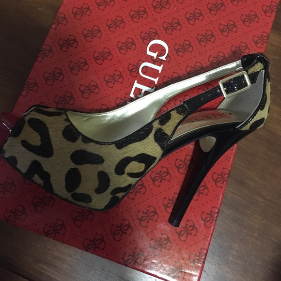Guess women heels - Picture 3 of 3