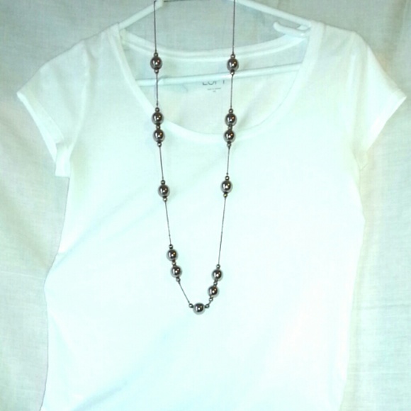 White tee - Picture 2 of 3