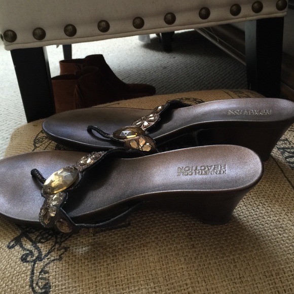 Sandals - Picture 2 of 4