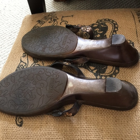 Sandals - Picture 3 of 4