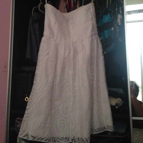 white dress like new