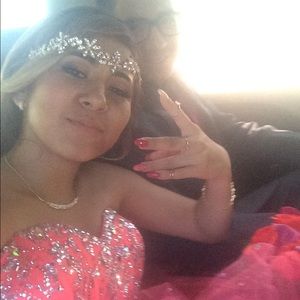 Meet your Posher, Jasmine