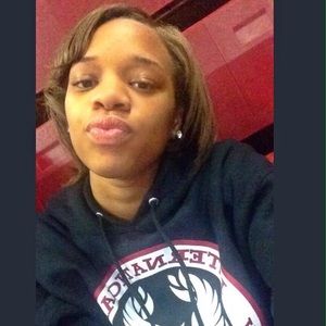 Meet your Posher, Michaela