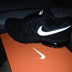 Nike air max
