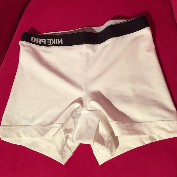 SOLD - Picture 3 of 4