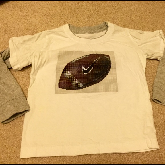 🚫SOLD🚫 Nike long sleeve tee. Size 4T boys