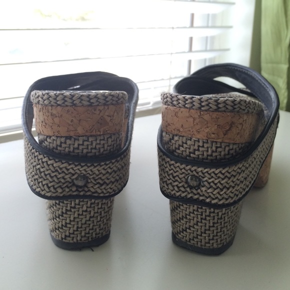 Cork bottomed sandals - Picture 3 of 4