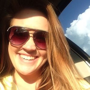 Meet your Posher, Sami