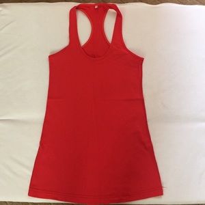 2 Lululemon tank tops