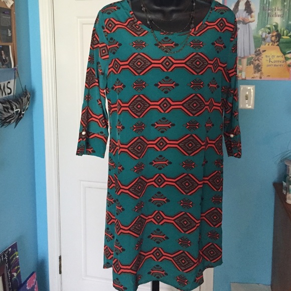 Cute sheath dress fully lined