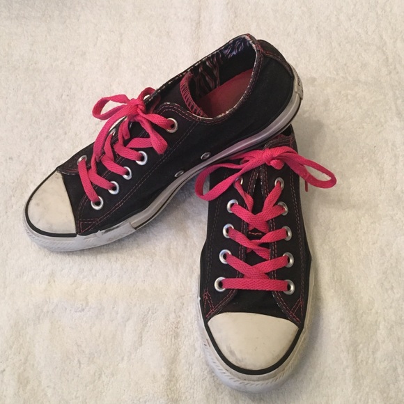 Black Converse