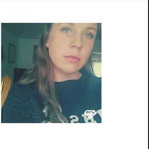 Meet your Posher, Hailee