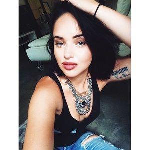 Meet your Posher, Nic