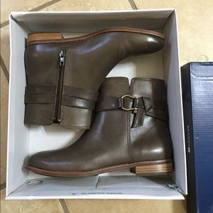 NEW, Sperry Top-Sider Clinton Brown booties.