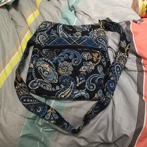 Vera bradley crossbody bag