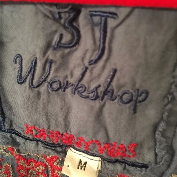 Johnny Was 3M Workshop Blue top w/Red Embroider - Picture 2 of 4