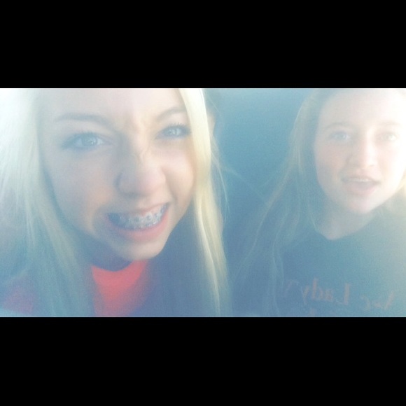 Meet your Posher, Avery