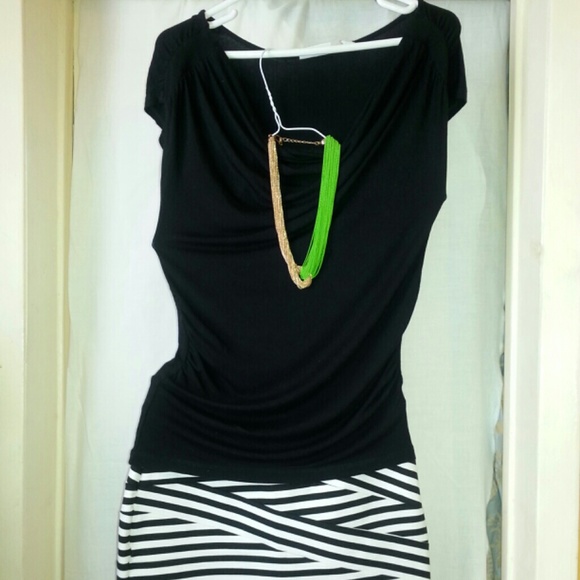 Top - Picture 2 of 2