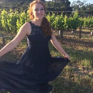 Meet your Posher, Chloe