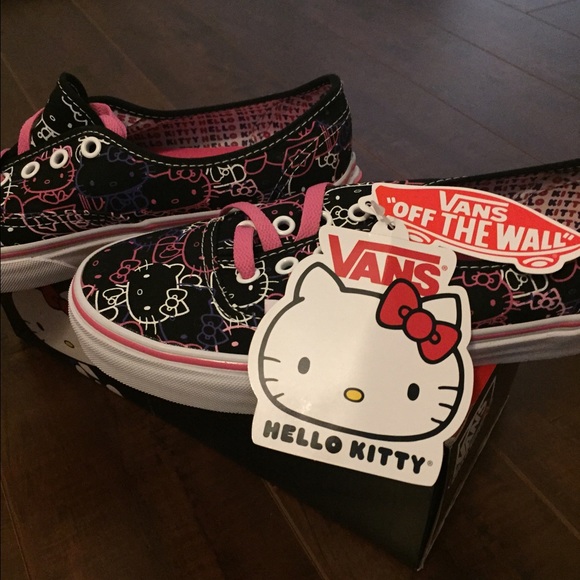 Hello Kitty Vans