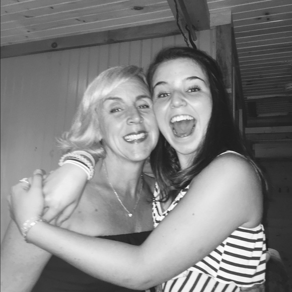 Meet your Posher, Michele - Picture 1 of 1