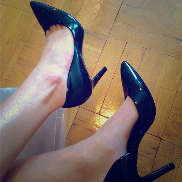 Jessica Simpson Shoes - Final Price!! Sexy Black Patent Leather Heels