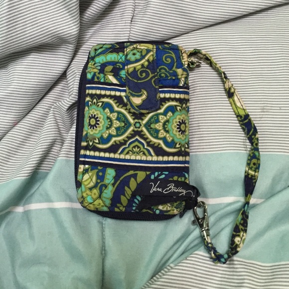 Vera bradley iphone wallet - Picture 1 of 3