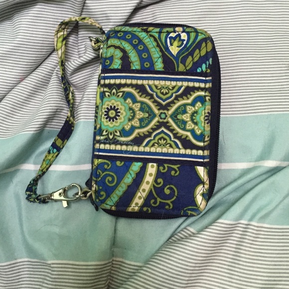 Vera bradley iphone wallet - Picture 2 of 3