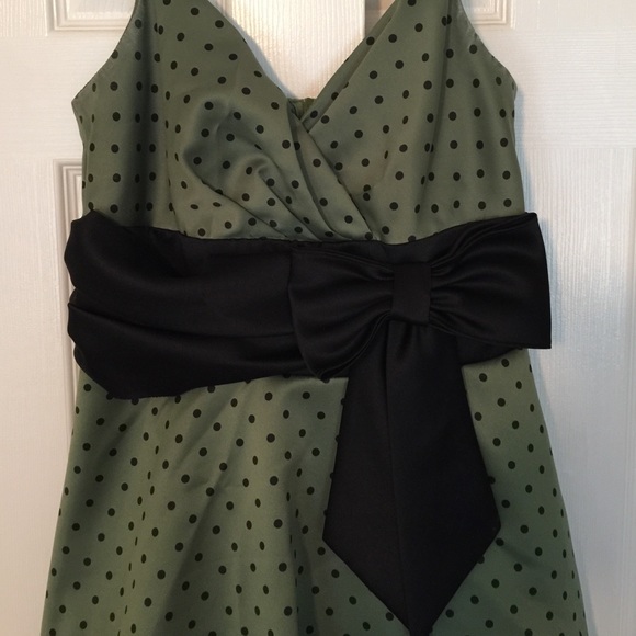 Olive green and Polka Dot Dress - Picture 2 of 3