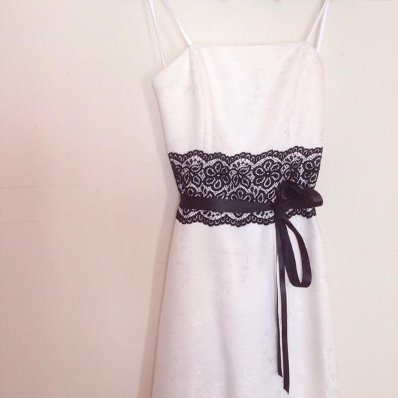 Prom/Homecoming Black&White Lace Dress