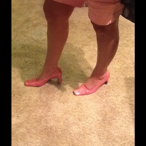 Bellini pink snake skin look w/shimmer 7 leather - Picture 3 of 4