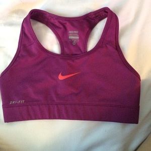 RARE magenta/purple nike sports bra
