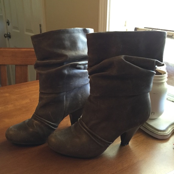 ⚠️CLOSET CLOSING TODAY⚠️Jessica Simpson Boots 😍