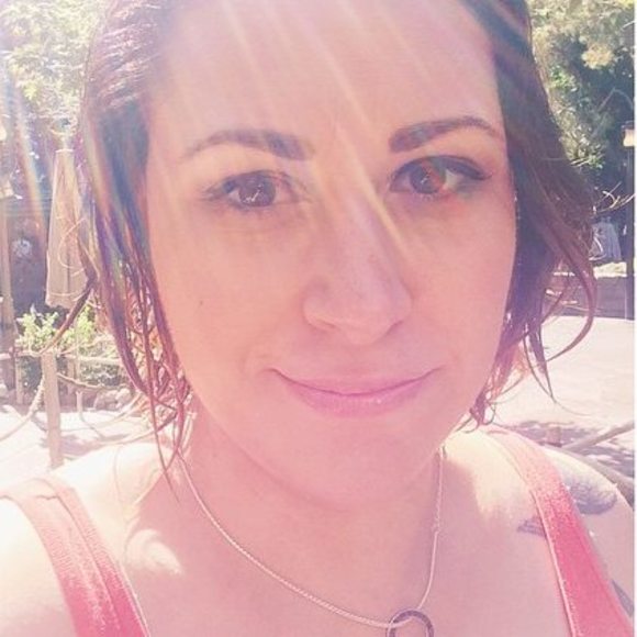 Meet your Posher, Abby - Picture 2 of 2