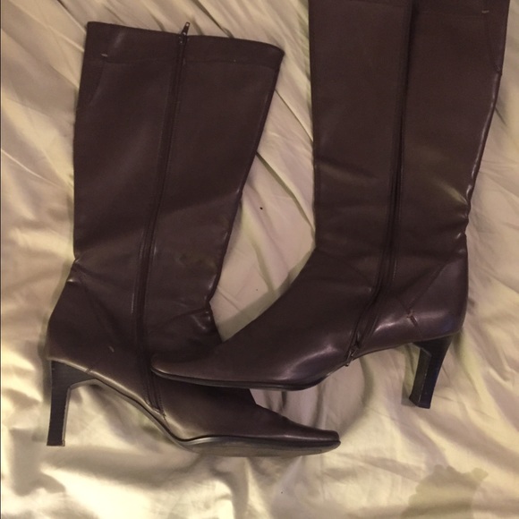 Brown 3" heeled boots