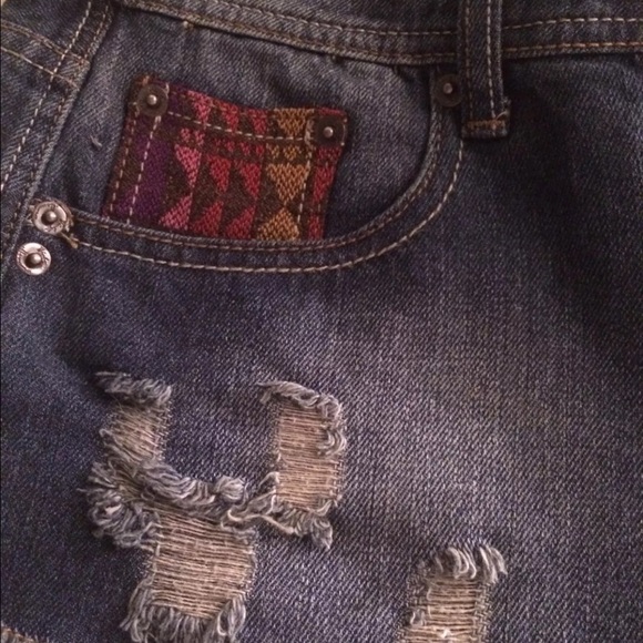 Vintage Savannah Shorts - Picture 2 of 4