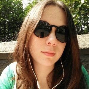 Meet your Posher, Ashley